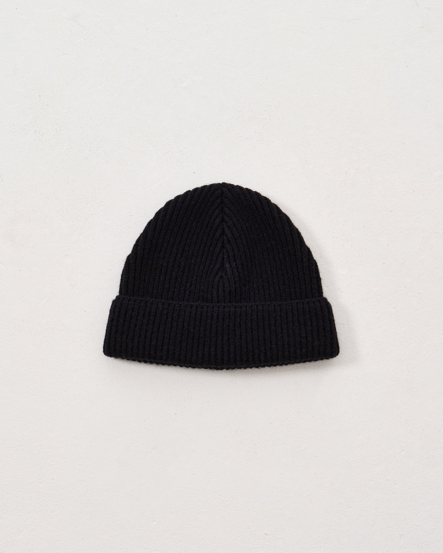 knit beanie / black