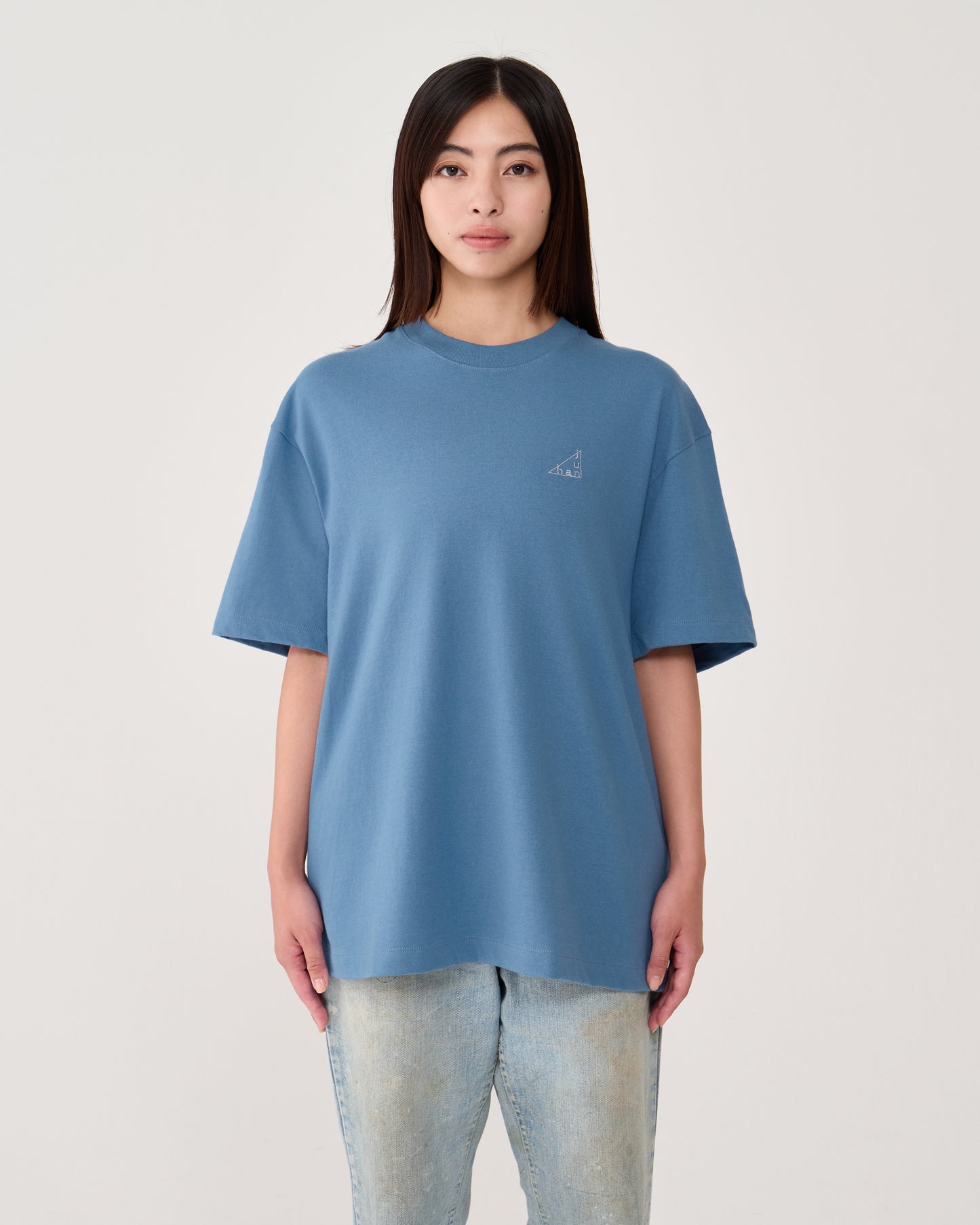 T-shirt / denim blue