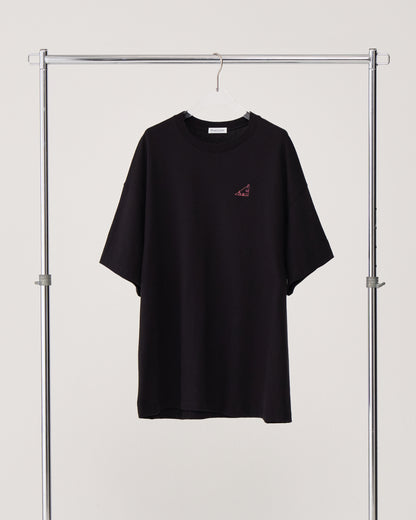 T-shirt / black