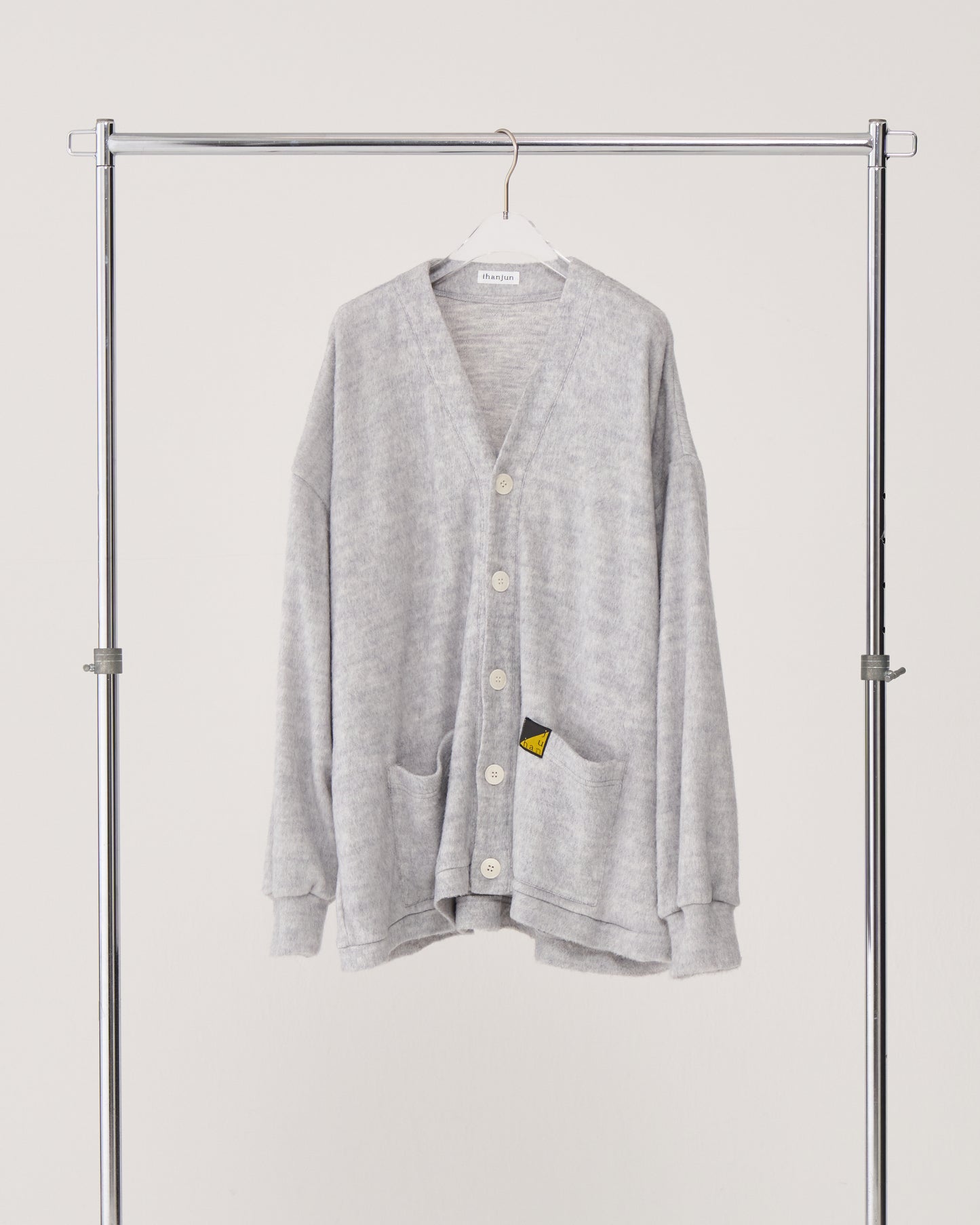cardigan / gray